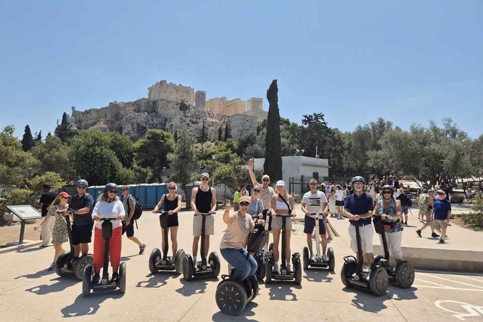 Special Ways to Discover Athens - Bijzondere Manieren om Athene te Ontdekken - Formas Especiales de Descubrir Atenas - Besondere Wege Athen zu entdecken - Façons spéciales de découvrir Athènes - Ειδικοί Τρόποι για να Ανακαλύψετε την Αθήνα