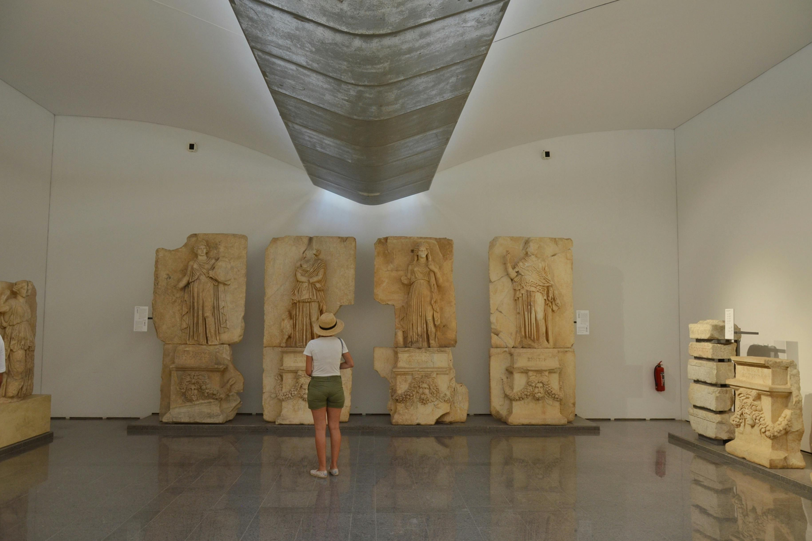 Can you visit the Acropolis and Acropolis Museum on the same day - Kannst du die Akropolis und das Akropolis-Museum am selben Tag besuchen - Kun je de Akropolis en het Akropolismuseum op dezelfde dag bezoeken - Puedes visitar la Acrópolis y el Museo de la Acrópolis el mismo día